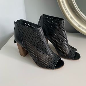 Nordstrom BP Booties 9